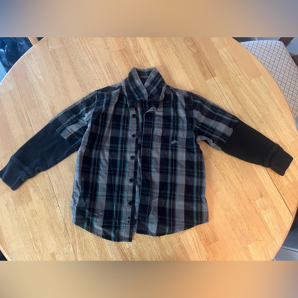 Blue plaid Tony Hawk brand button down flannel with a thermal lining